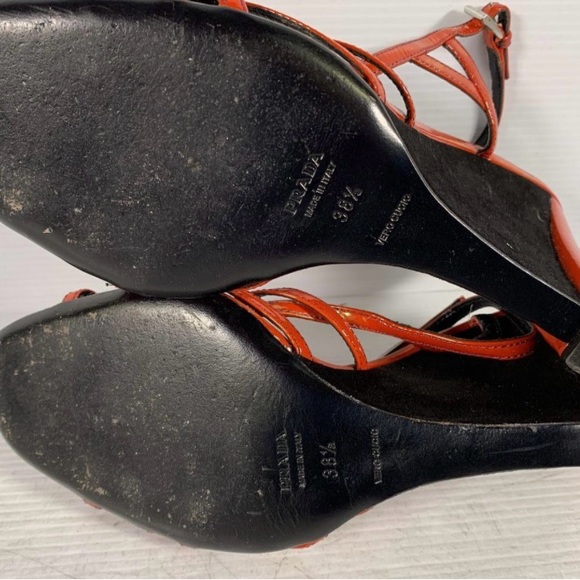 Really cute and stylish designer, Prada high heels - Picture 5 of 8